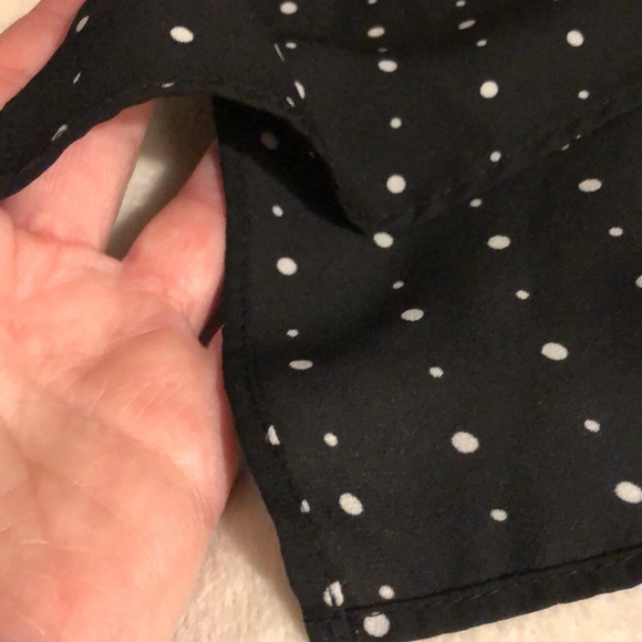 Sleeveless tunic blouse black with white polka dots - Picture 5 of 9